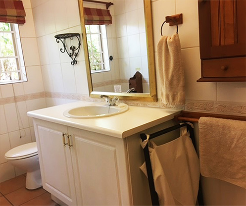 En-suite-bathroom-toilet.jpg