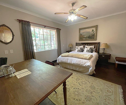 Family-en-suite-room.jpg